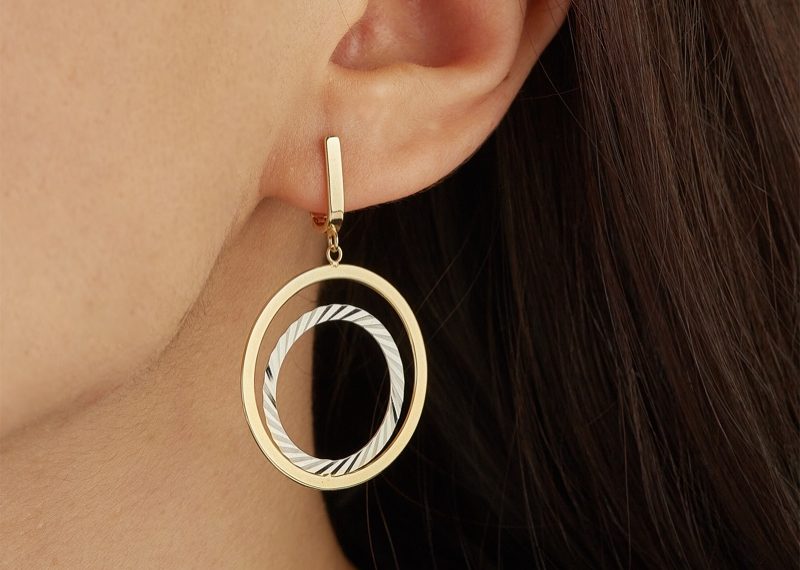 The Hottest Earring Trends of 2024 – Showcase Your Individuality 