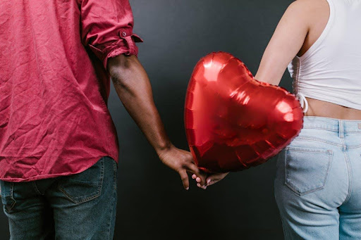 Personalized Balloon Messages: Adding a Special Touch to Your Gift Baskets