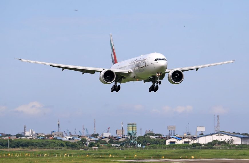 An Inside Look at How Commercial Planes are Prepared to Fly