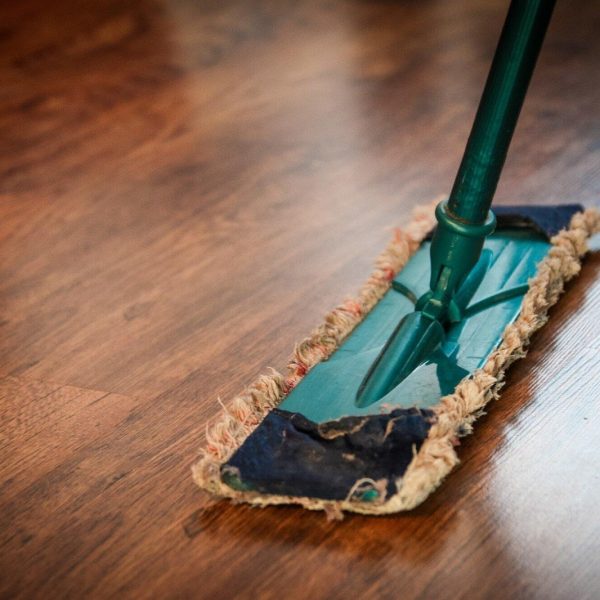 A Seasonal House Deep Cleaning Checklist: What to Clean and When