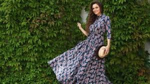 Why the Maxi Dress is the Secret to Effortless Elegance This Season